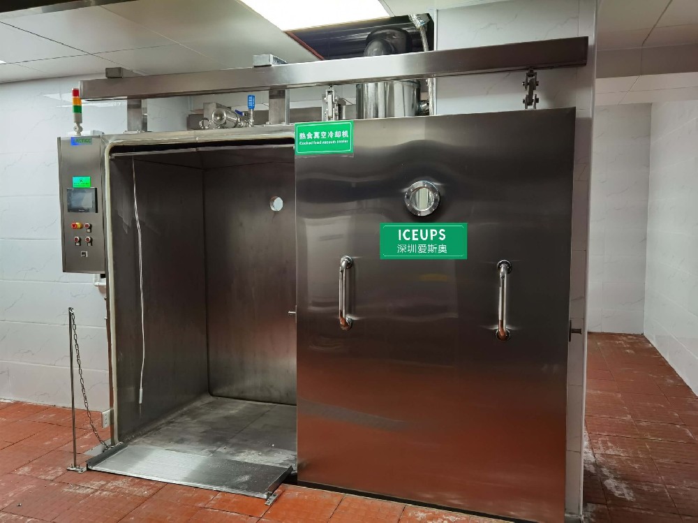 處理量200公斤熟食快速冷鮮機，山東大型食品公司現(xiàn)場調(diào)試完成。